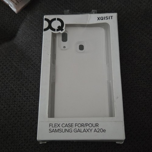 Xqisit samsung galaxy a20e - samsung,